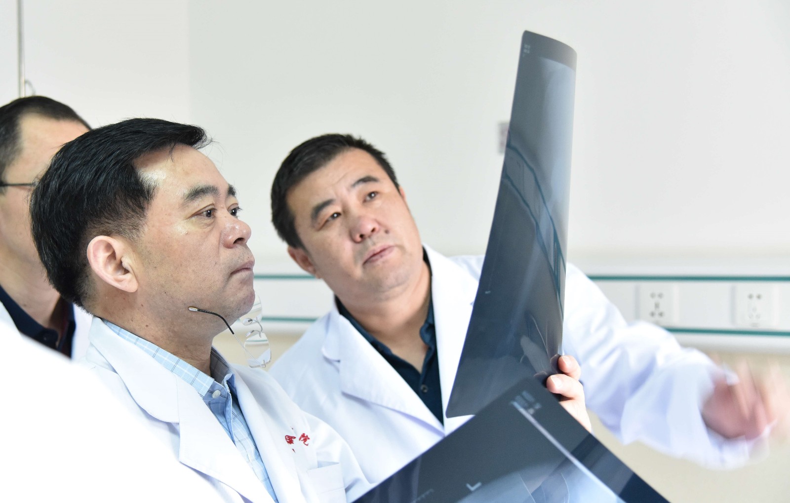 1520752695812896.jpg 1520752695812896.jpg