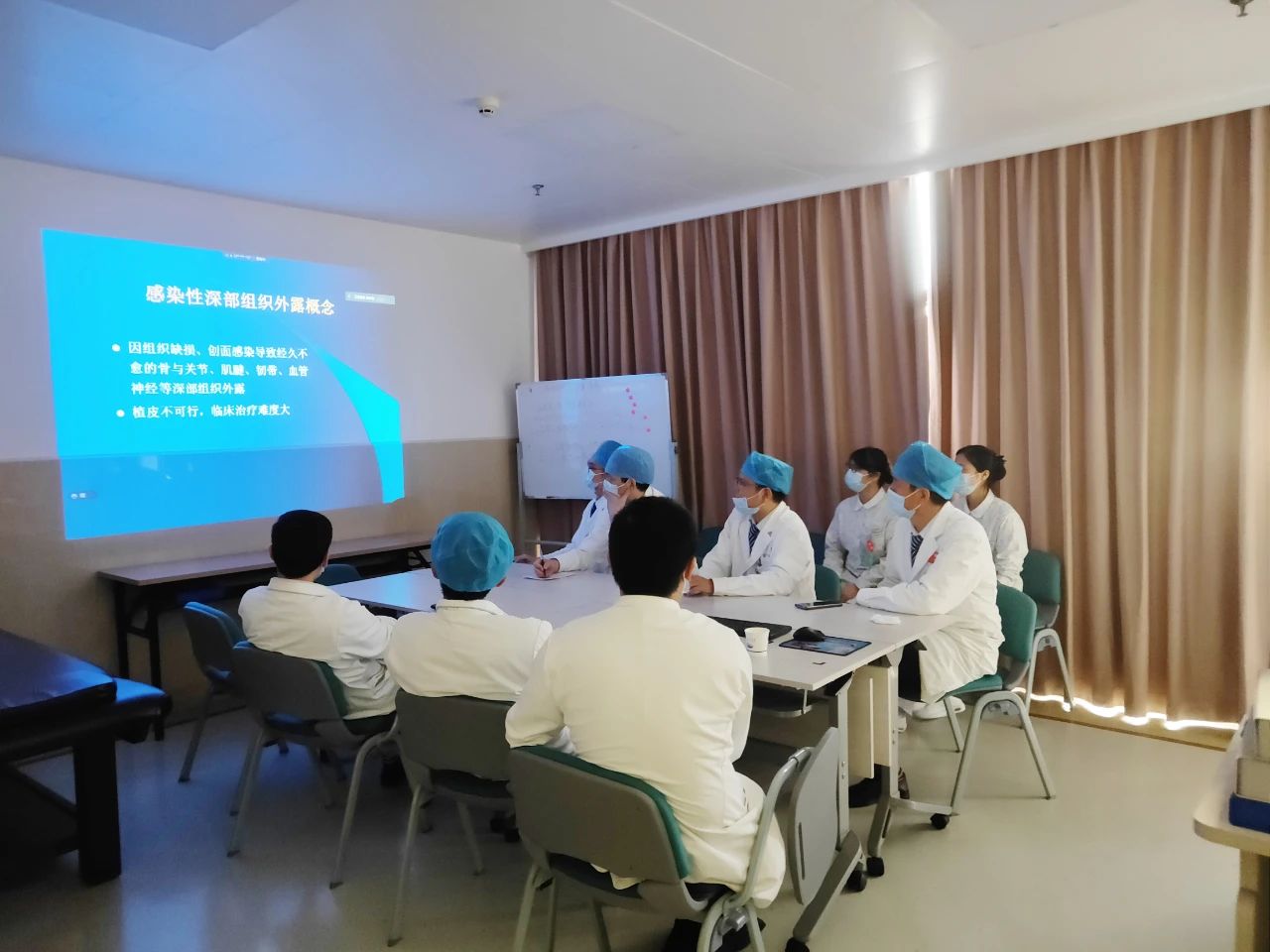 1694594496121697.jpg 专家培训.jpg